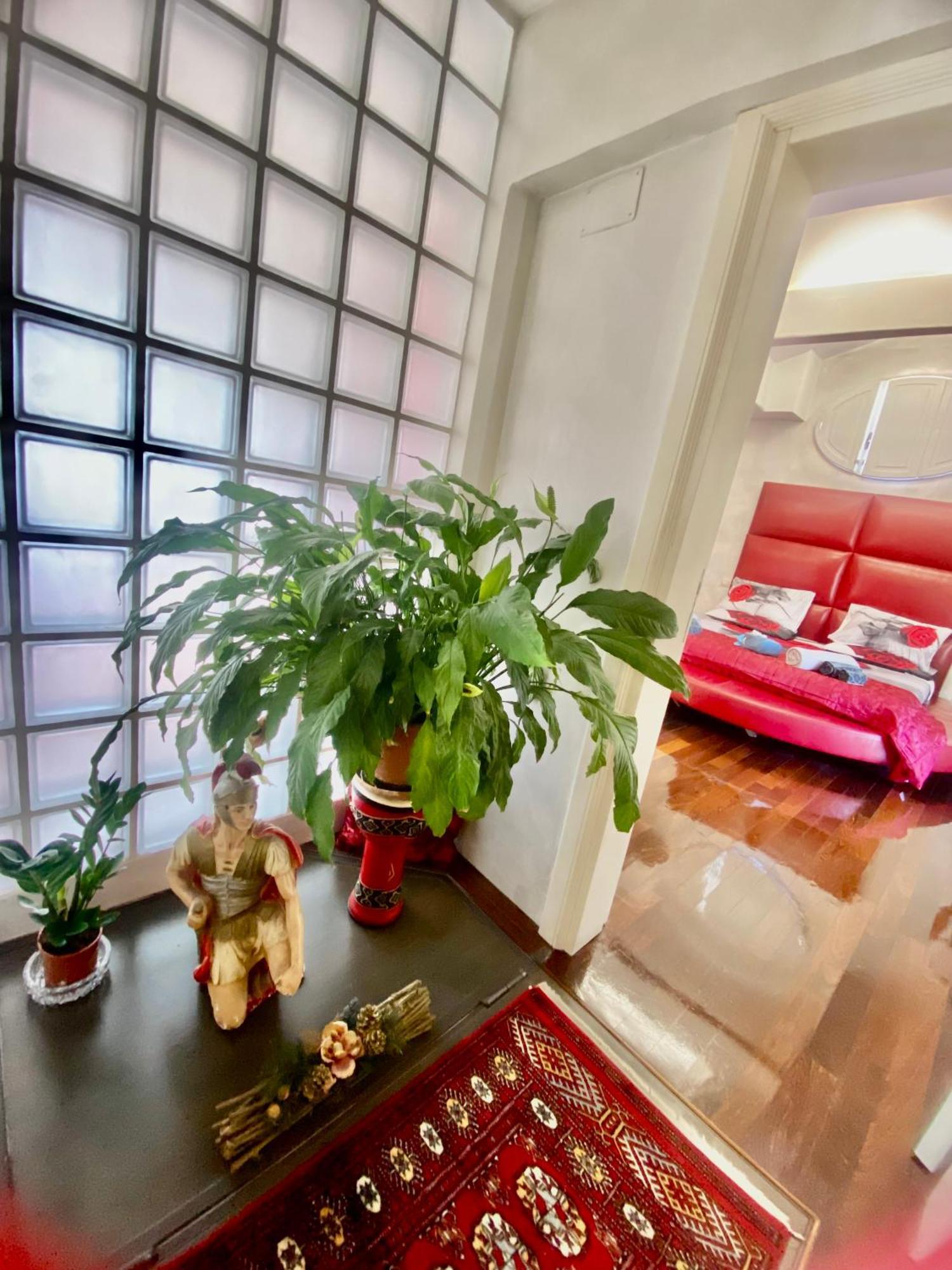 Apartment Ave *
