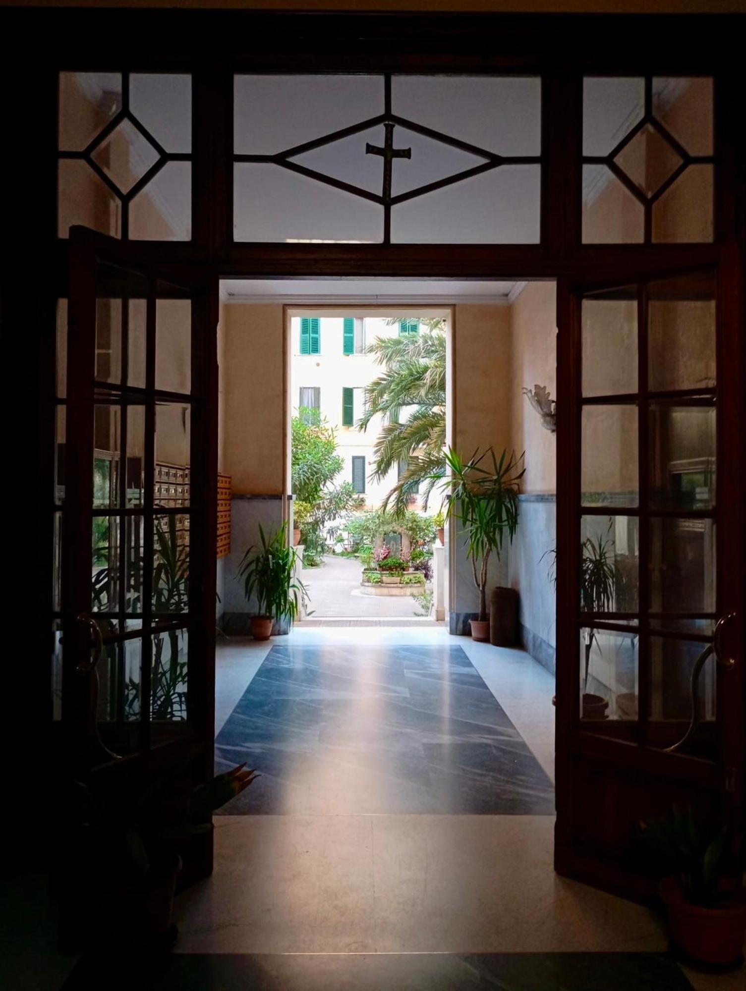 Ave Apartment