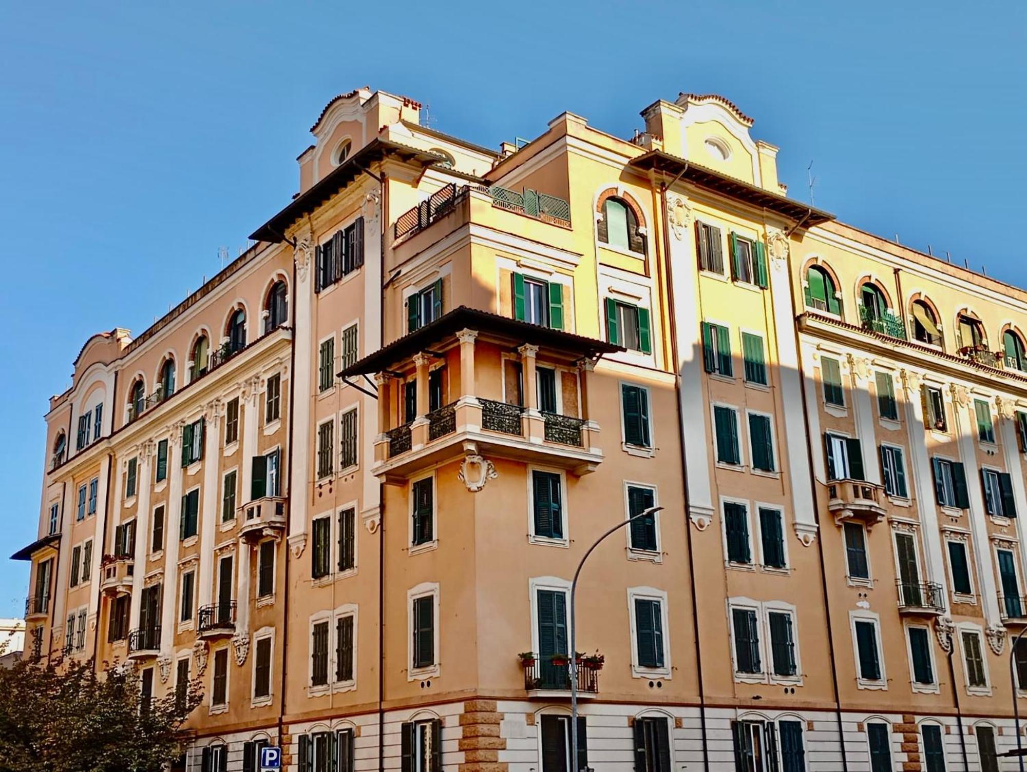 Ave Apartment Rom