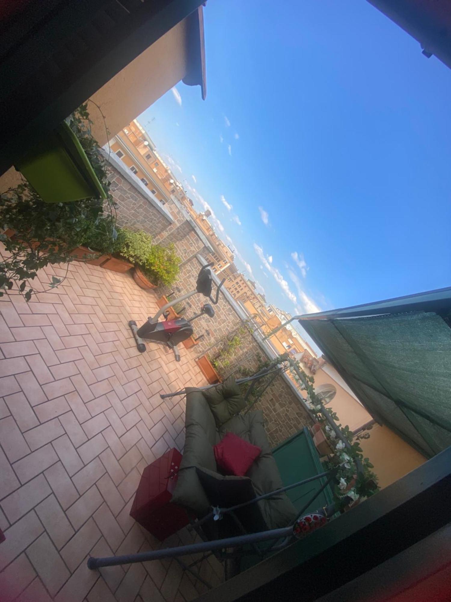 Ave Apartment Rom