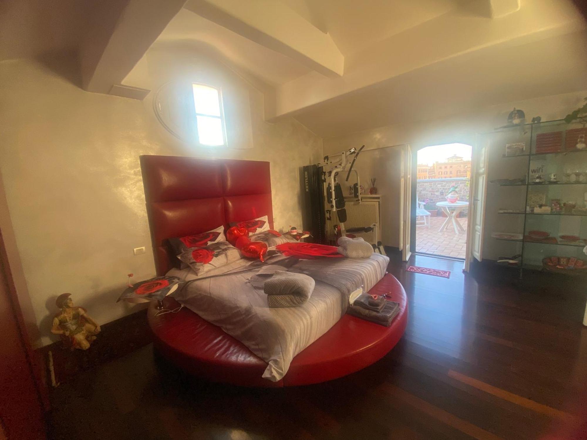 Ave Apartment Rom